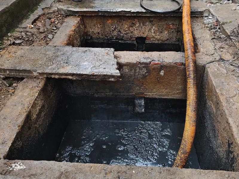 板桥清理化粪池